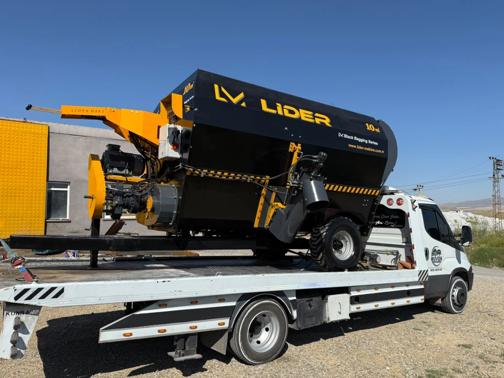 Electric Shaft Feed Mixer